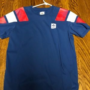 Adidas T-shirt
